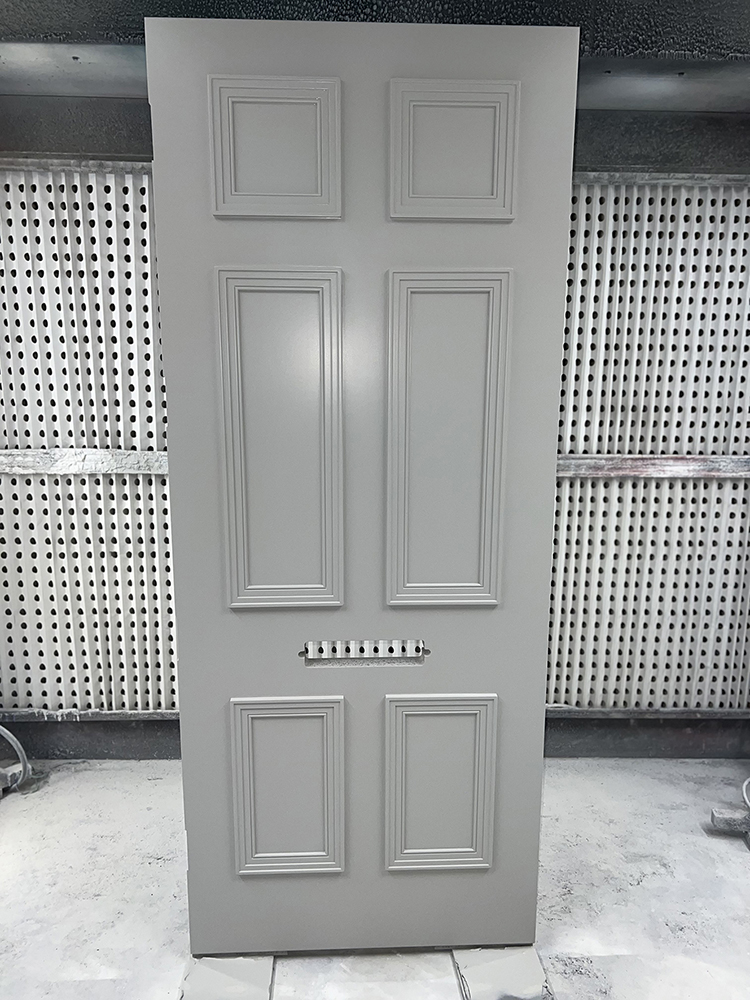 Quality bespoke door & panel manufacturers